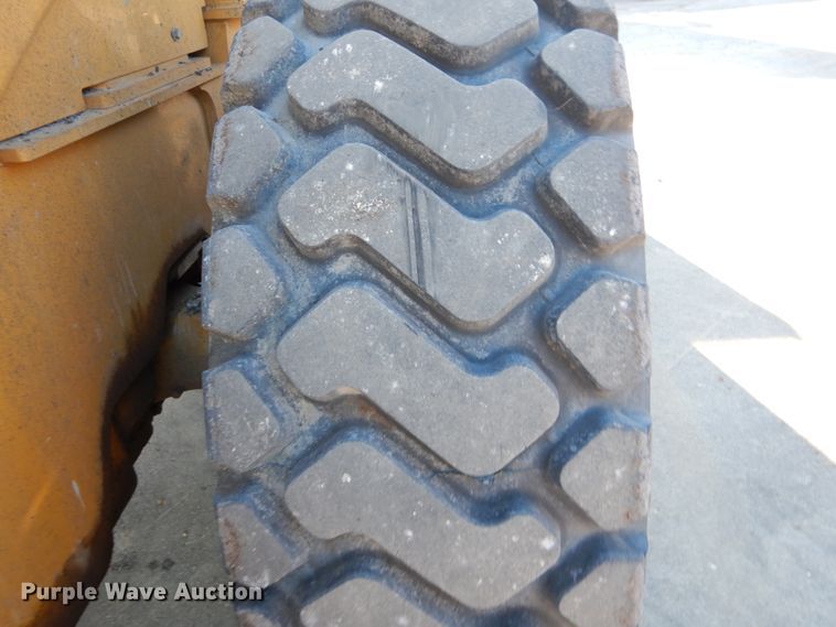 image for item DH5046 2005 Caterpillar 930G wheel loader