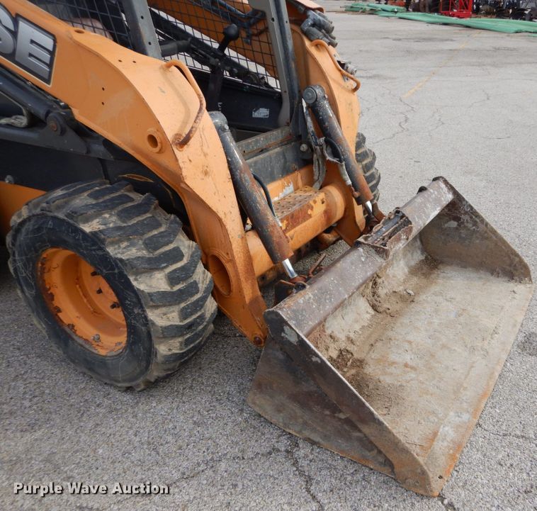 image for item DH5047 2012 Case SV250 skid steer