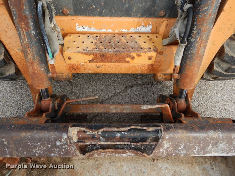 image for item DH5047 2012 Case SV250 skid steer