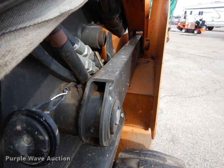 image for item DH5047 2012 Case SV250 skid steer