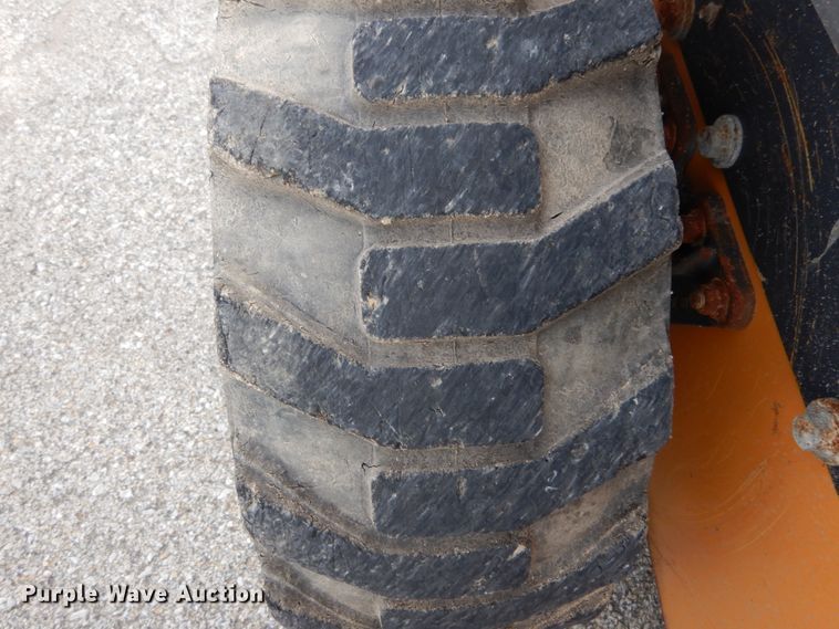 image for item DH5047 2012 Case SV250 skid steer