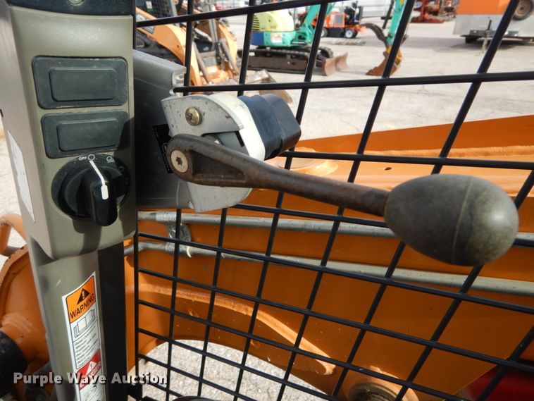 image for item DH5048 2014 Case TR270 skid steer