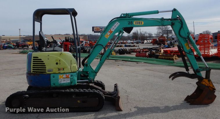 image for item DH5049 2006 IHI 35VX2 mini excavator