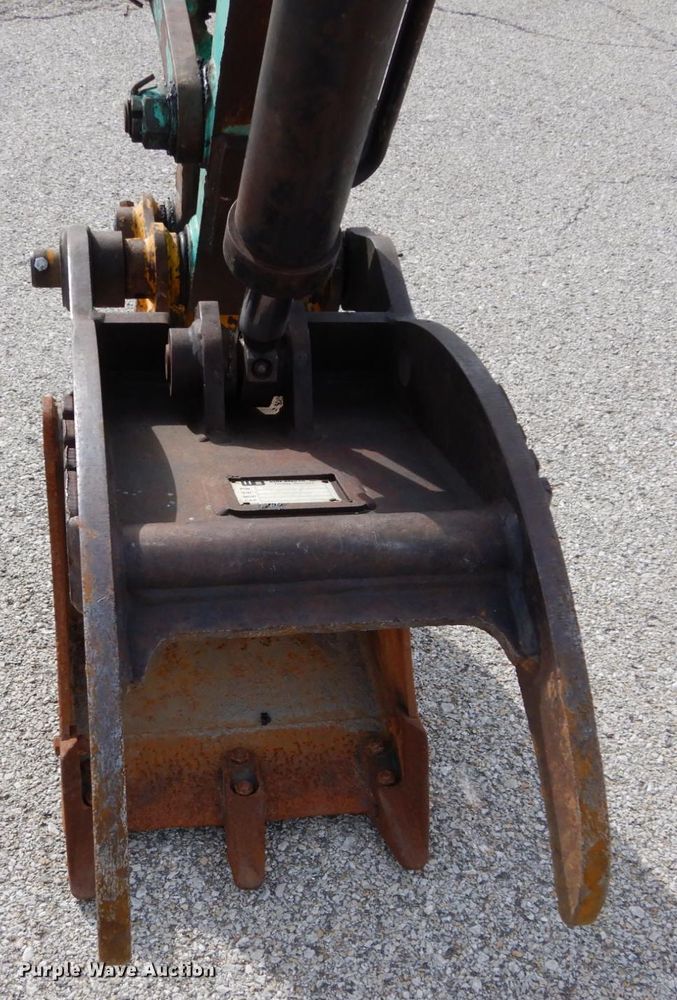 image for item DH5049 2006 IHI 35VX2 mini excavator