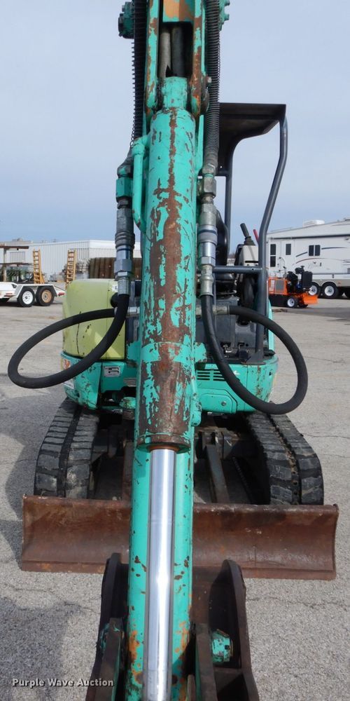 image for item DH5049 2006 IHI 35VX2 mini excavator