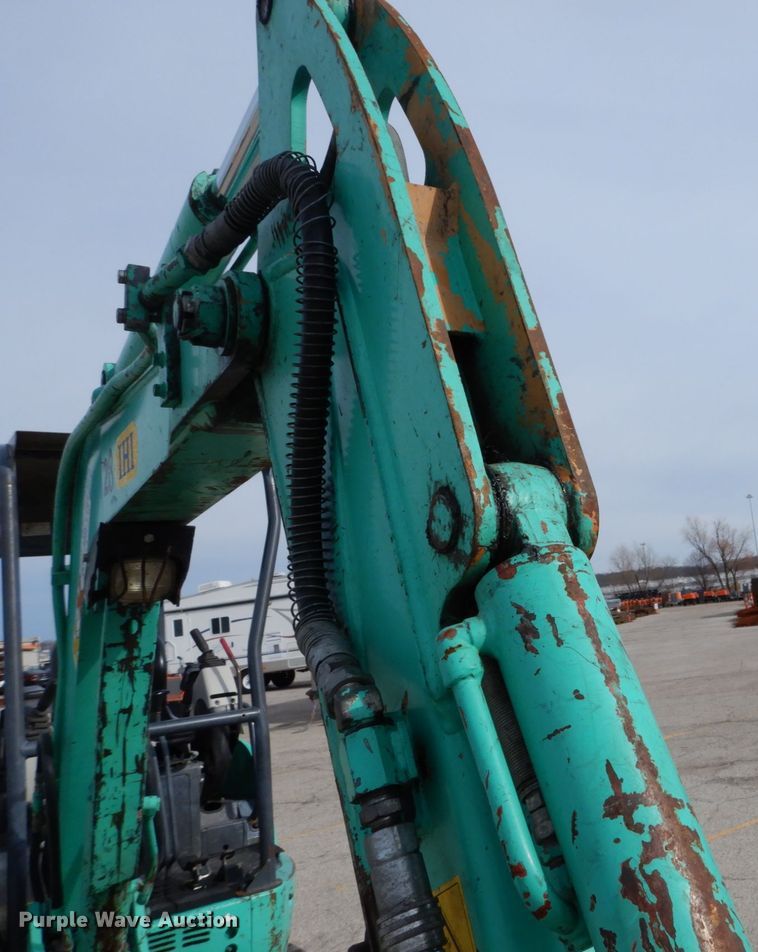 image for item DH5049 2006 IHI 35VX2 mini excavator