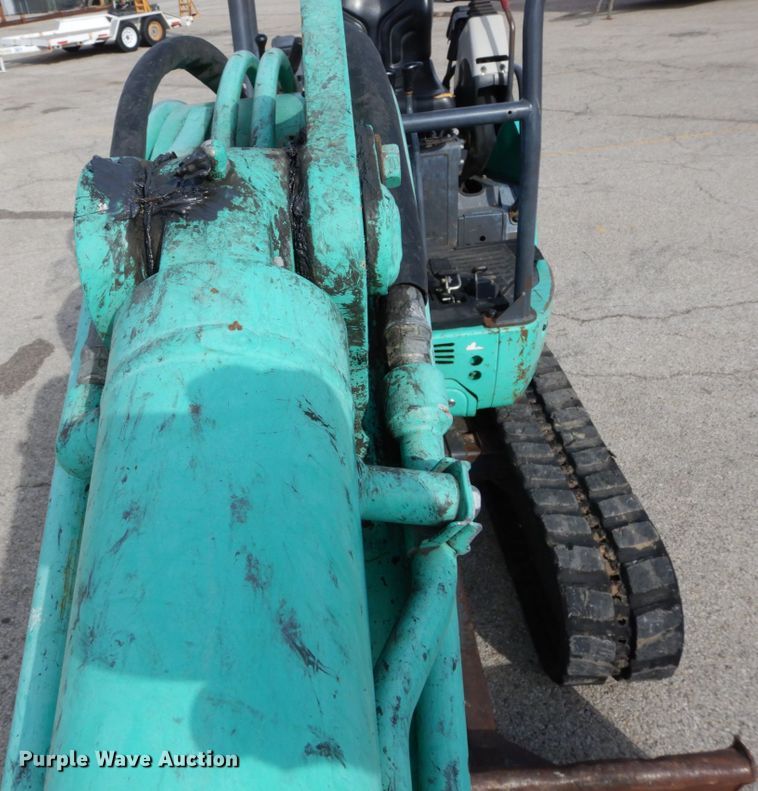 image for item DH5049 2006 IHI 35VX2 mini excavator