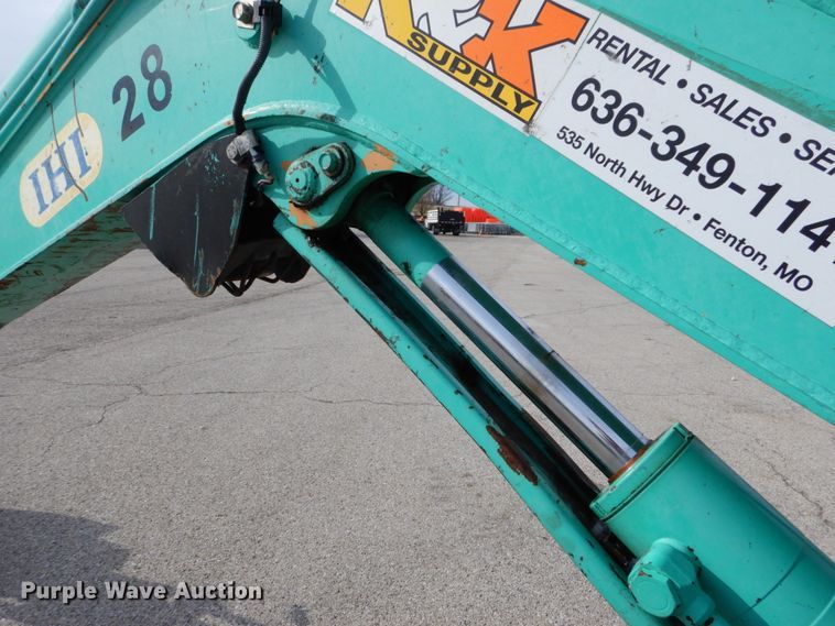 image for item DH5049 2006 IHI 35VX2 mini excavator