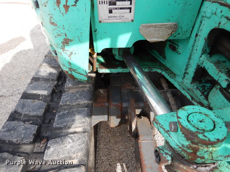 image for item DH5049 2006 IHI 35VX2 mini excavator