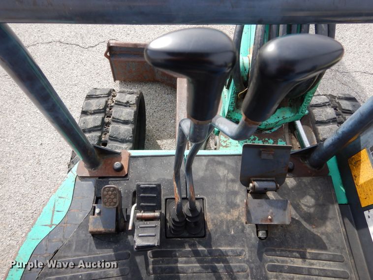 image for item DH5049 2006 IHI 35VX2 mini excavator