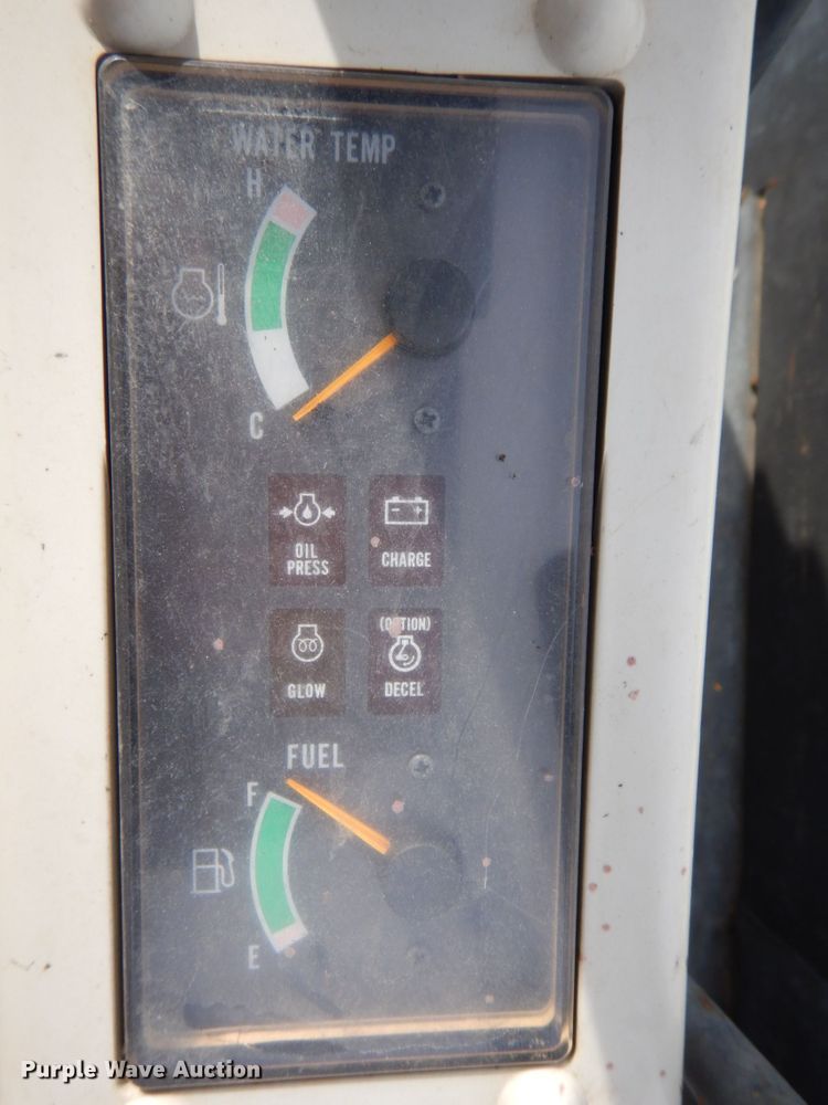 image for item DH5049 2006 IHI 35VX2 mini excavator