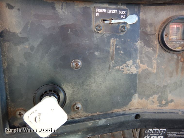 image for item DH5050 2000 International 4900 dump truck