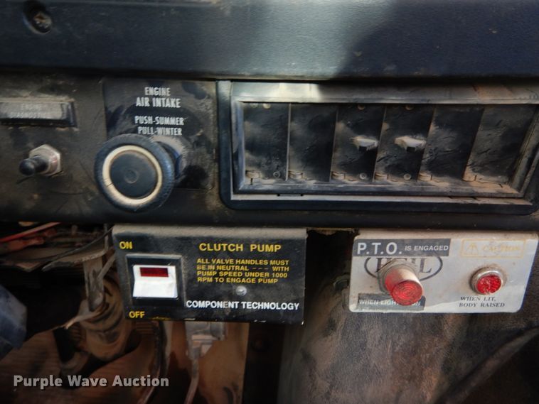 image for item DH5050 2000 International 4900 dump truck