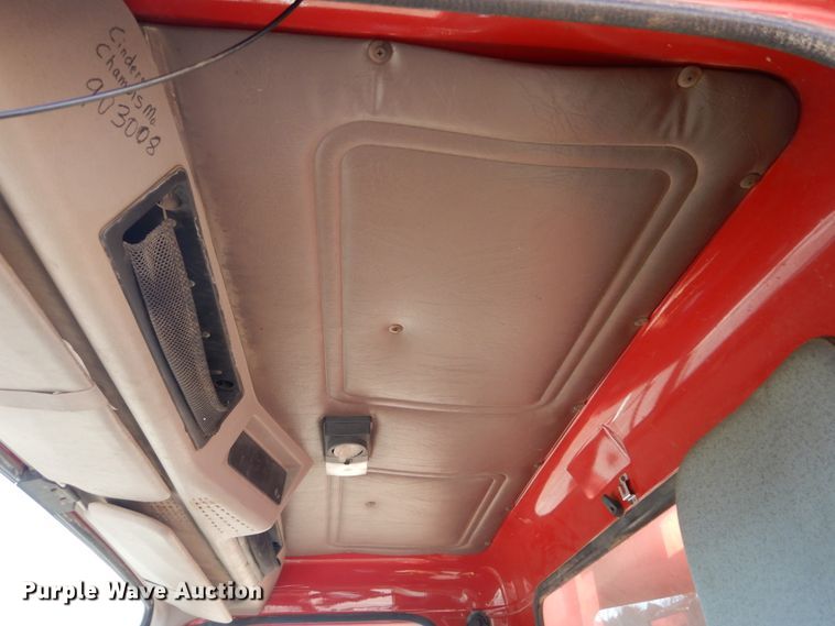 image for item DH5050 2000 International 4900 dump truck