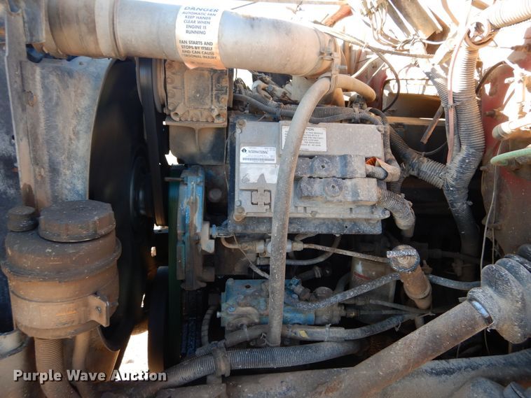 image for item DH5050 2000 International 4900 dump truck