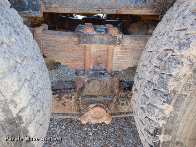 image for item DH5050 2000 International 4900 dump truck