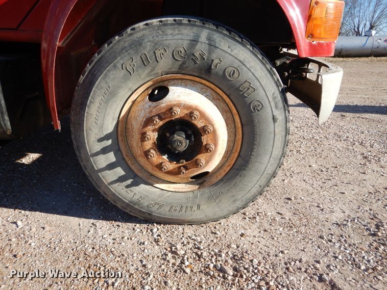 image for item DH5050 2000 International 4900 dump truck