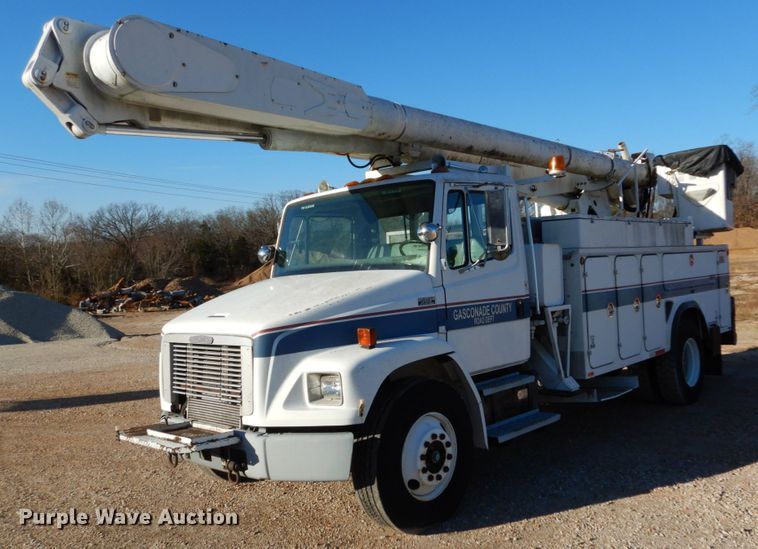 image for item DH5051 1995 Freightliner FL80 bucket truck