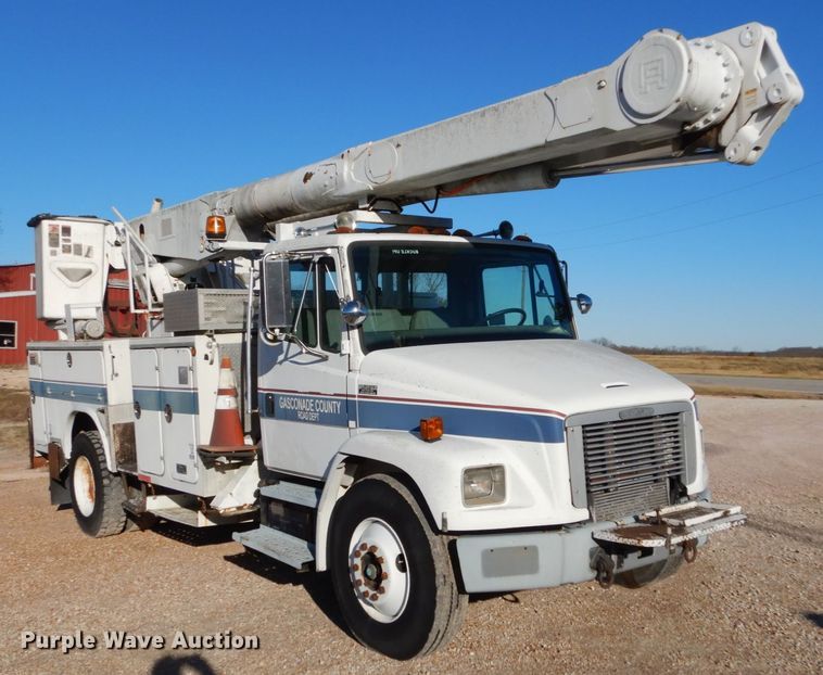 image for item DH5051 1995 Freightliner FL80 bucket truck