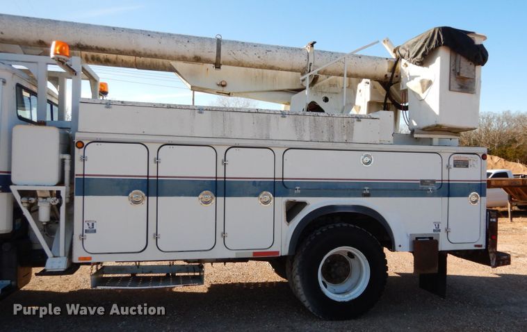 image for item DH5051 1995 Freightliner FL80 bucket truck