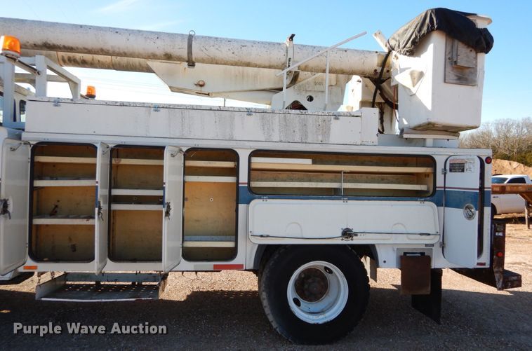 image for item DH5051 1995 Freightliner FL80 bucket truck