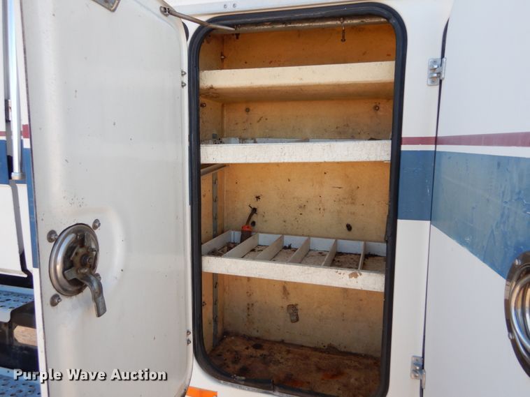 image for item DH5051 1995 Freightliner FL80 bucket truck