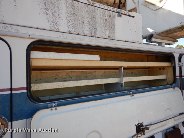 image for item DH5051 1995 Freightliner FL80 bucket truck