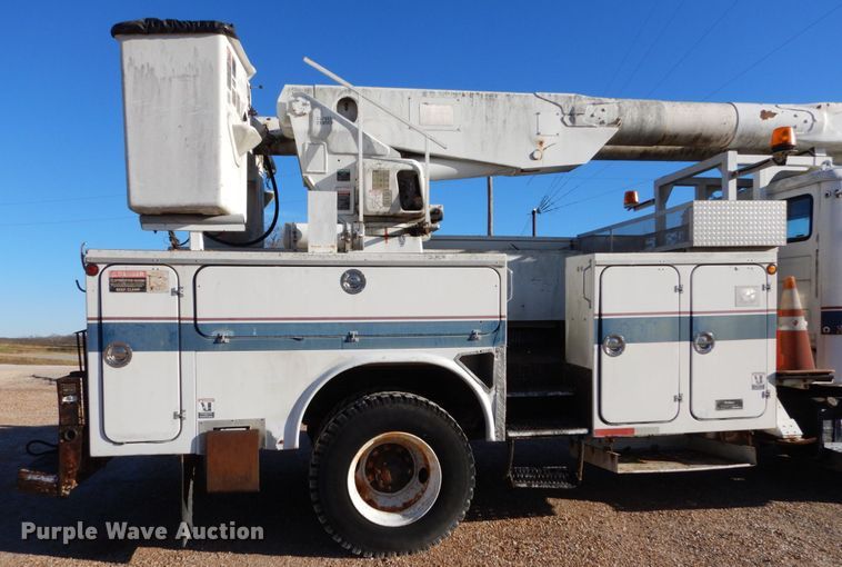 image for item DH5051 1995 Freightliner FL80 bucket truck