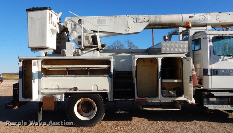 image for item DH5051 1995 Freightliner FL80 bucket truck