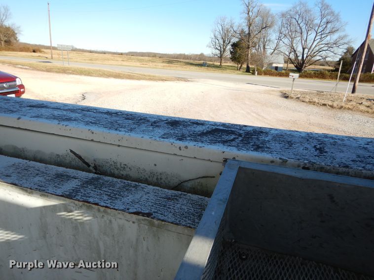 image for item DH5051 1995 Freightliner FL80 bucket truck