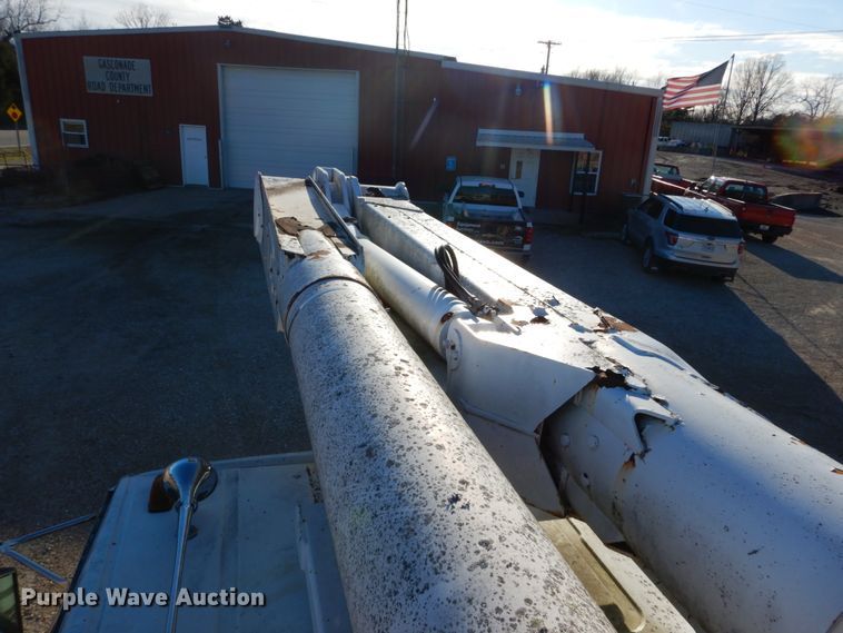 image for item DH5051 1995 Freightliner FL80 bucket truck