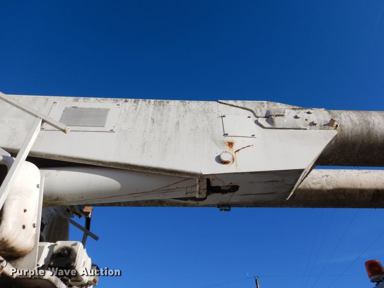 image for item DH5051 1995 Freightliner FL80 bucket truck