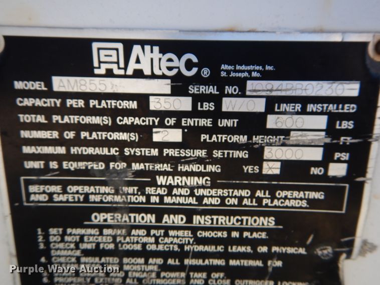 image for item DH5051 1995 Freightliner FL80 bucket truck