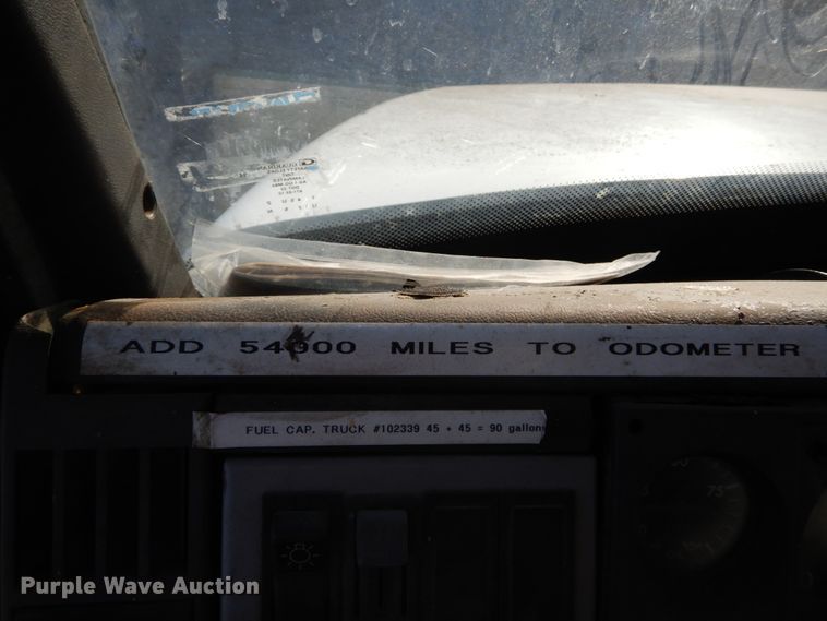 image for item DH5051 1995 Freightliner FL80 bucket truck