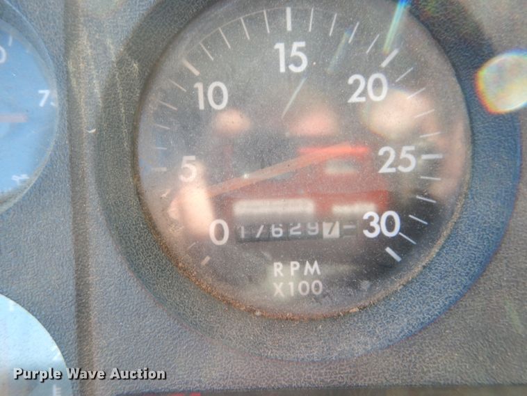 image for item DH5051 1995 Freightliner FL80 bucket truck