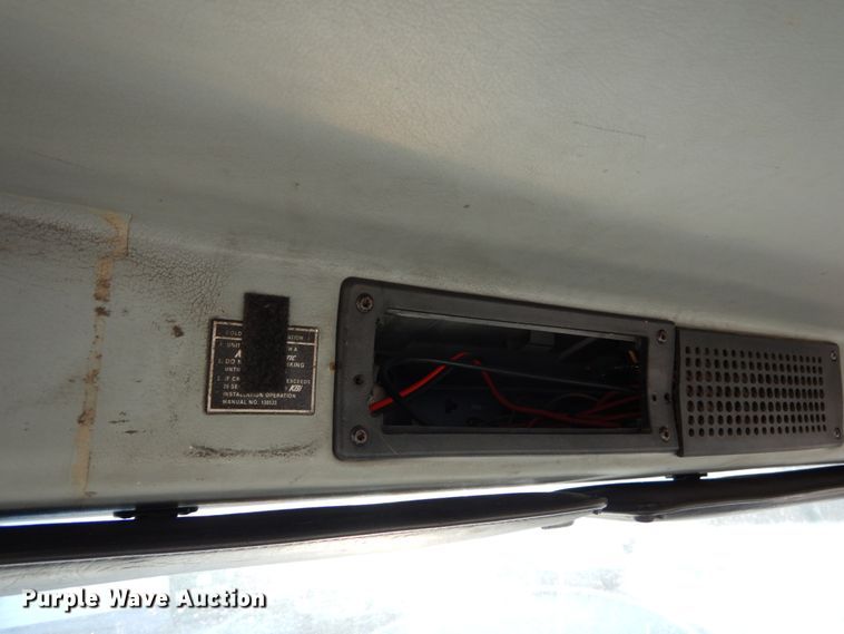 image for item DH5051 1995 Freightliner FL80 bucket truck