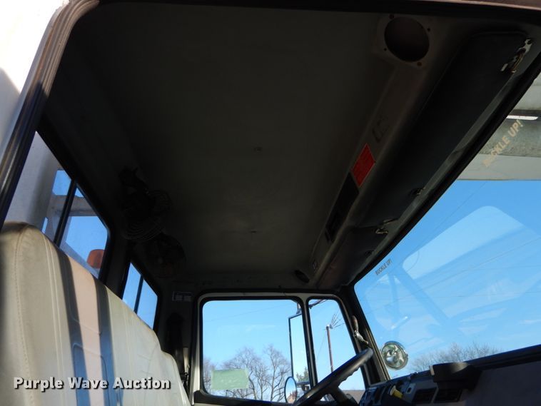 image for item DH5051 1995 Freightliner FL80 bucket truck