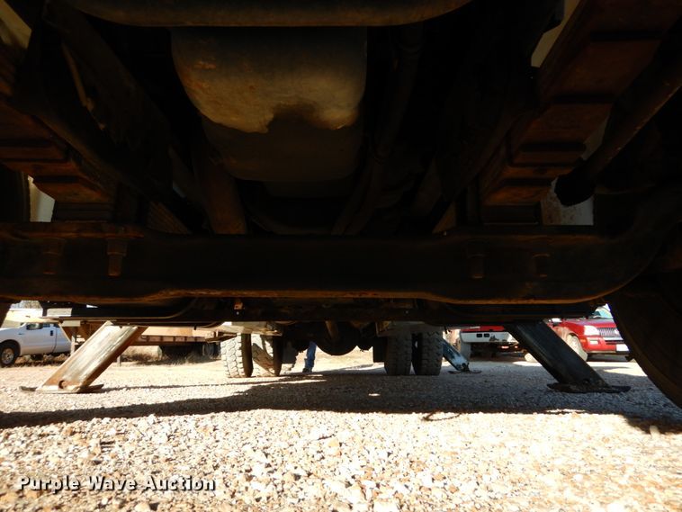 image for item DH5051 1995 Freightliner FL80 bucket truck