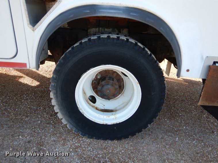 image for item DH5051 1995 Freightliner FL80 bucket truck