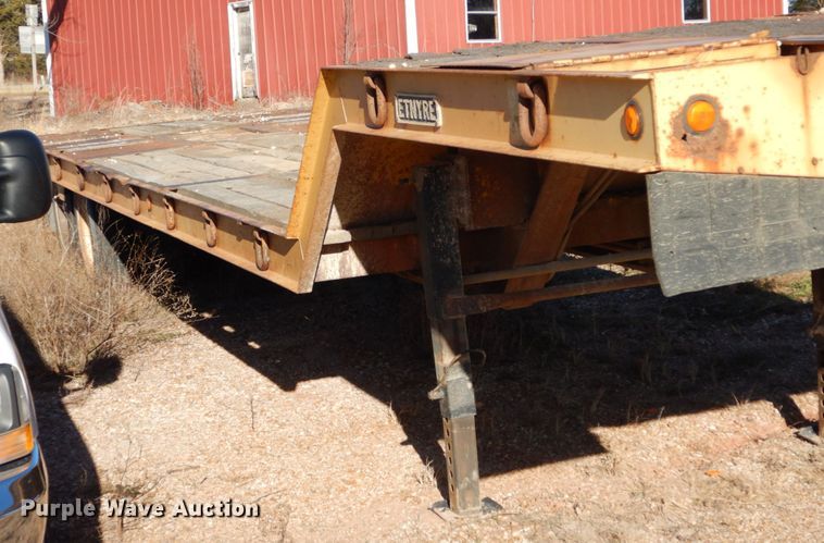 image for item DH5052 1991 Etnyre drop deck equipment trailer