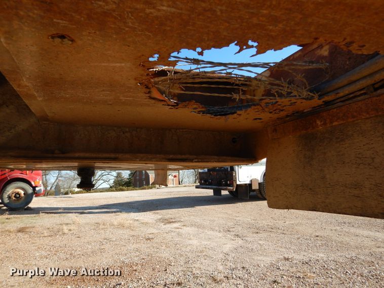 image for item DH5052 1991 Etnyre drop deck equipment trailer