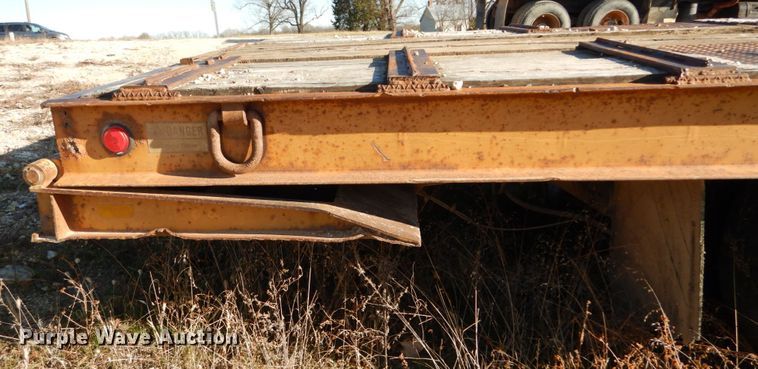 image for item DH5052 1991 Etnyre drop deck equipment trailer