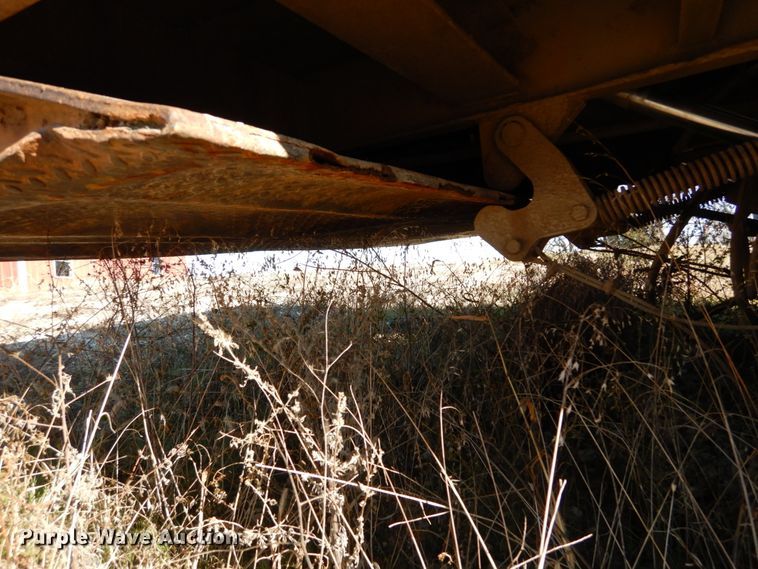 image for item DH5052 1991 Etnyre drop deck equipment trailer