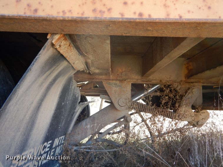 image for item DH5052 1991 Etnyre drop deck equipment trailer