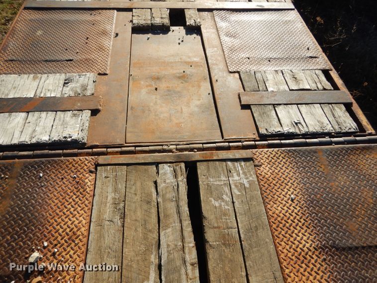 image for item DH5052 1991 Etnyre drop deck equipment trailer