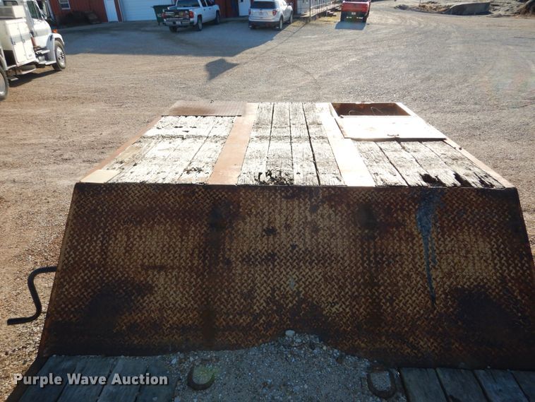 image for item DH5052 1991 Etnyre drop deck equipment trailer