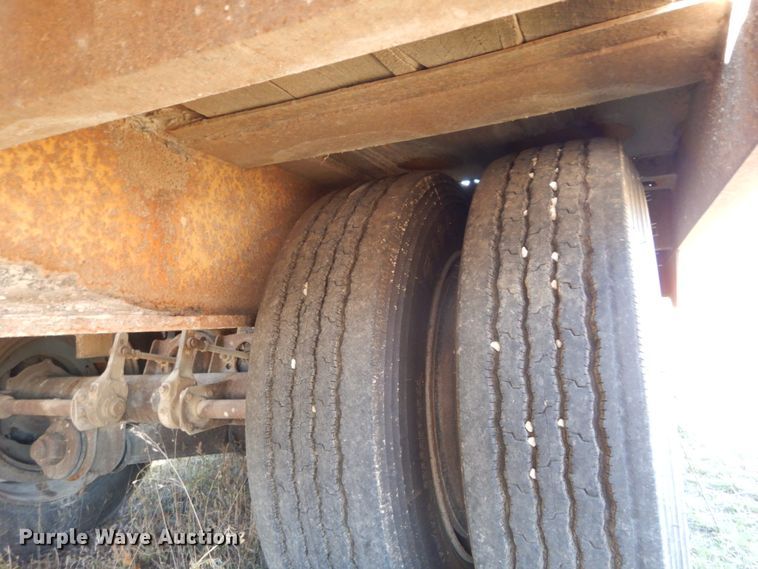 image for item DH5052 1991 Etnyre drop deck equipment trailer
