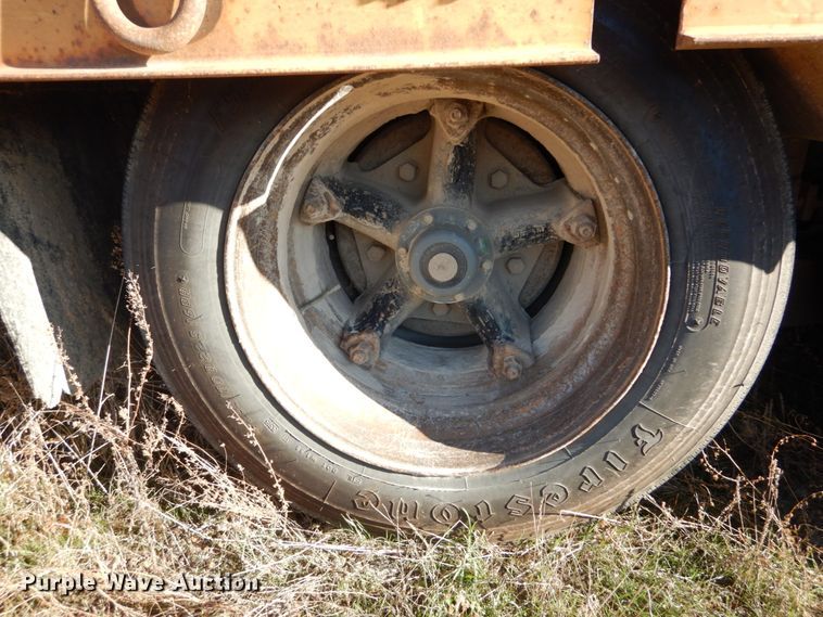 image for item DH5052 1991 Etnyre drop deck equipment trailer