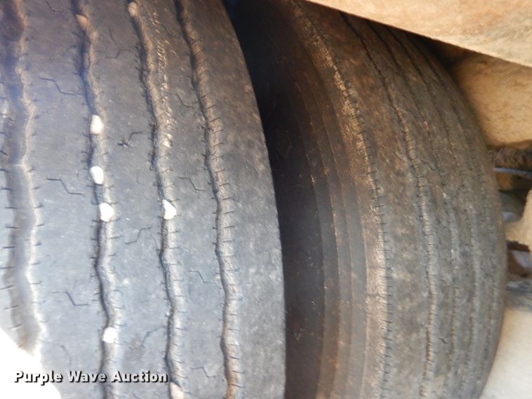 image for item DH5052 1991 Etnyre drop deck equipment trailer