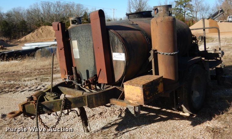 image for item DH5053 1974 Entyre MU6TR oil distributor